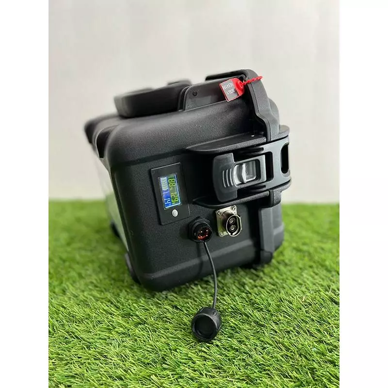 BATTERIE LITHIUM POWERCAMP LIFEPO4 12V100AH + CHARGEUR 10A 5 BATTERIE LITHIUM POWERCAMP LIFEPO4 12V100AH + CHARGEUR 10A – Bild 3